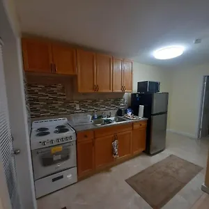 Smalls Cozy Rest With Dock Apartment Alice Town (North Bimini)