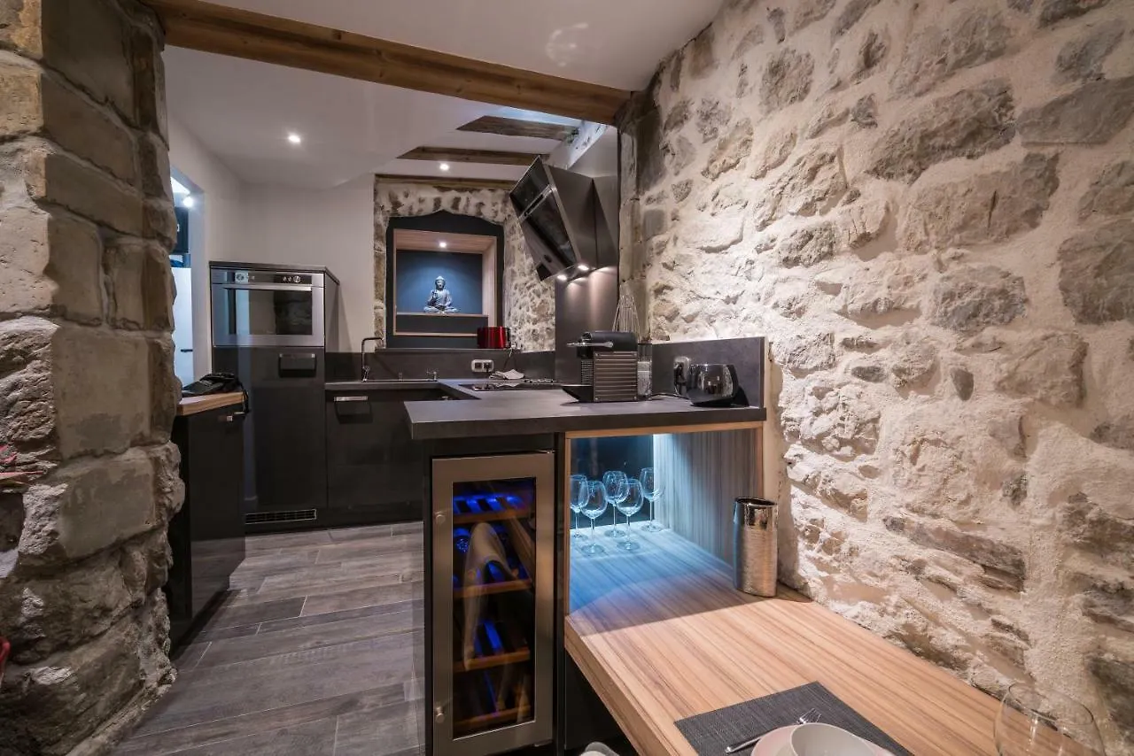 Apartment Le Balcon De La Vieille Ville Annecy France
